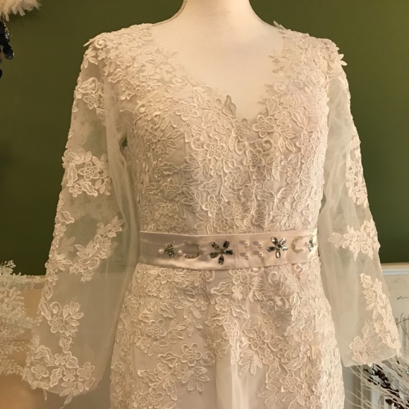 Formal evening gown - Picture 2 of 7